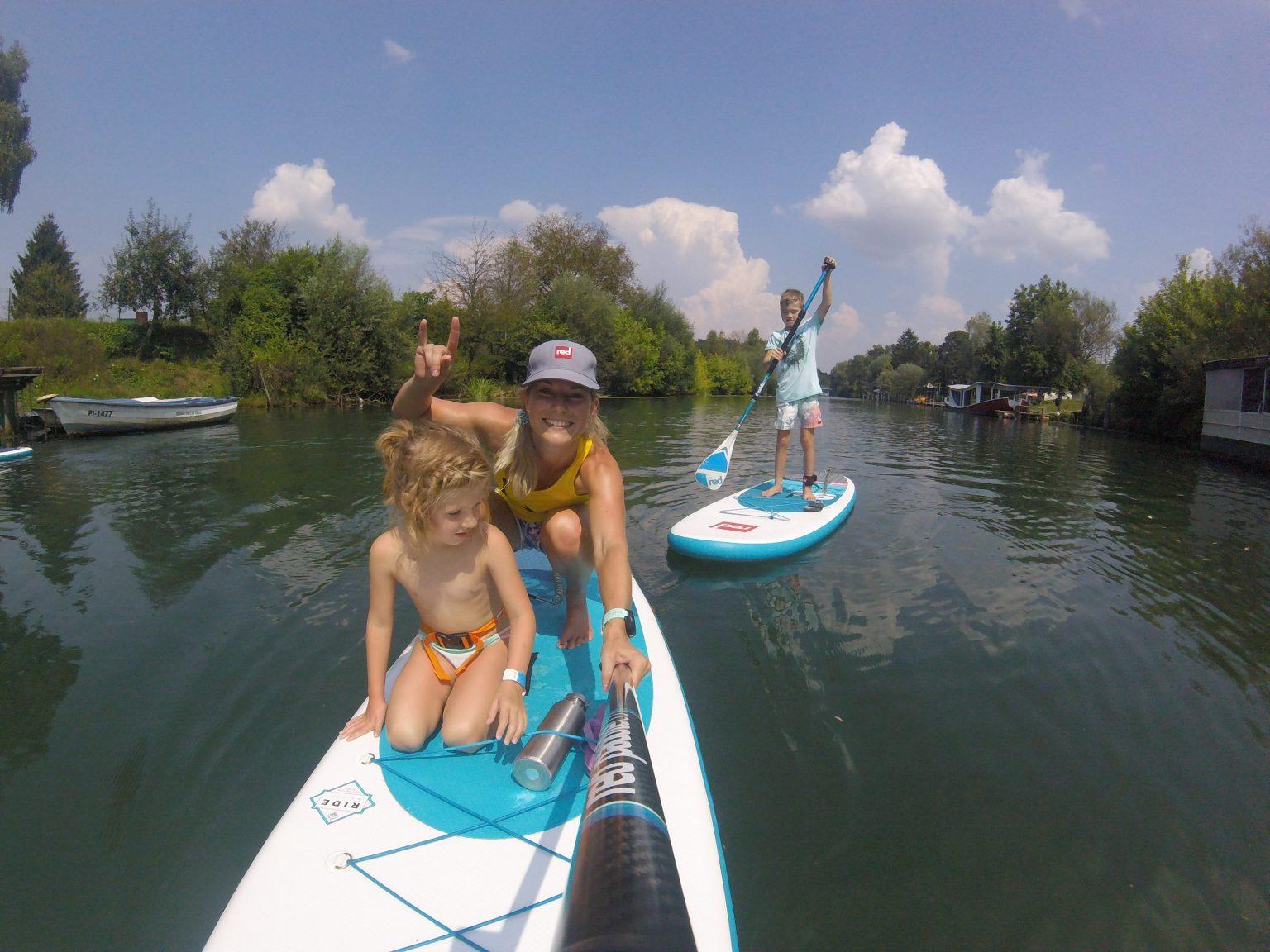 Supanje z družino - Bananaway