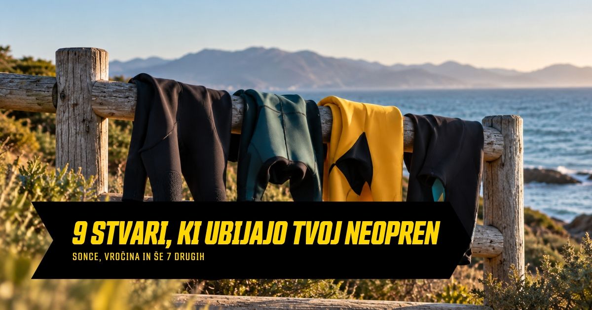 Neoprenske obleke se sušijo na leseni ograji na direktnem soncu ob morju, kar je ena od napak, ki poškodujejo neopren